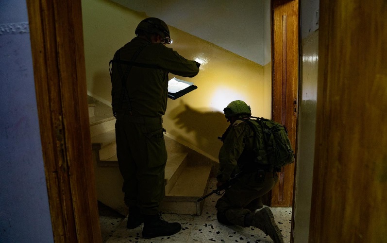 Tentara Israel Hancurkan Rumah Warga Palestina yang Diduga Bunuh Rabbi Ohayon