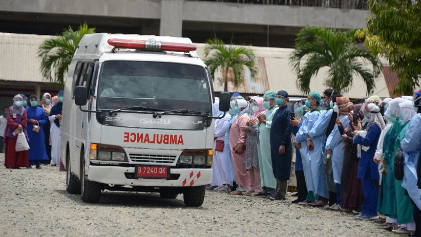 Ridwan Kamil Ajak Warga Doakan 100 Dokter yang Gugur akibat Covid-19