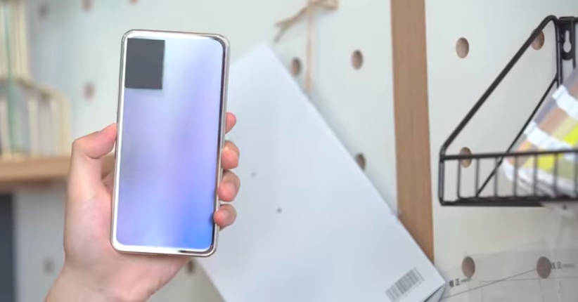 Vivo Pamer Smartphone yang Bisa Berubah Warna