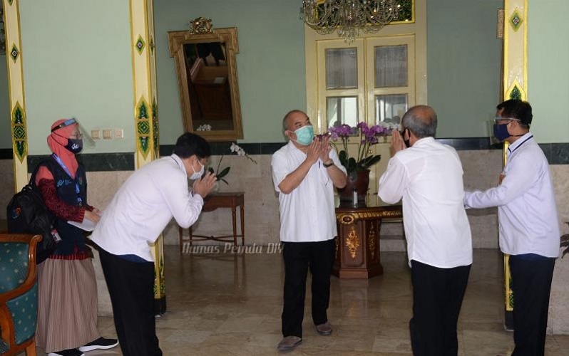 Tak Rela Petugas Sensus Positif Covid-19, Paku Alam X: Mereka Blusukan ke Sana ke Sini