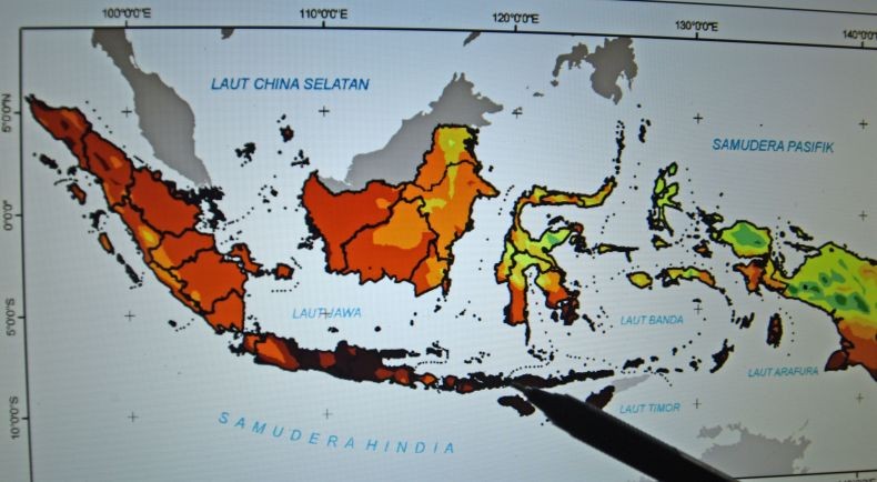 Prakiraan Cuaca 12 September: Jakarta Cerah Berawan, Hujan Ringan pada Malam