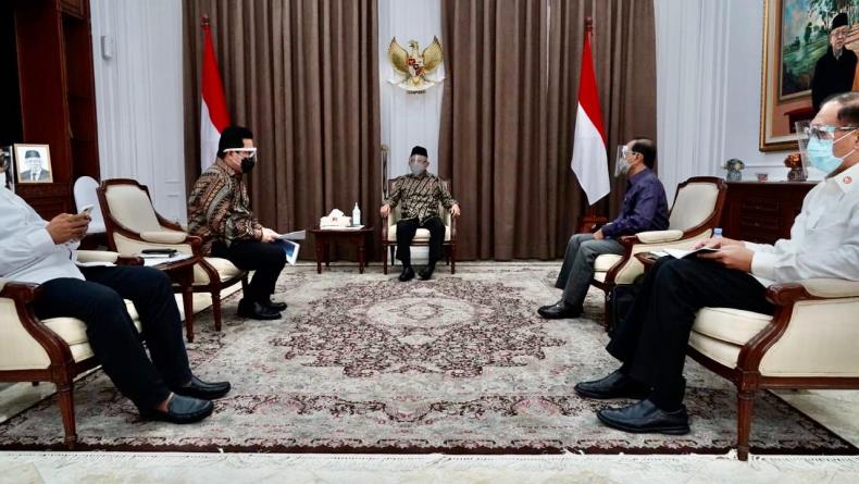 Temui Ma'ruf Amin, Erick Thohir Lapor Perkembangan Vaksin Covid-19