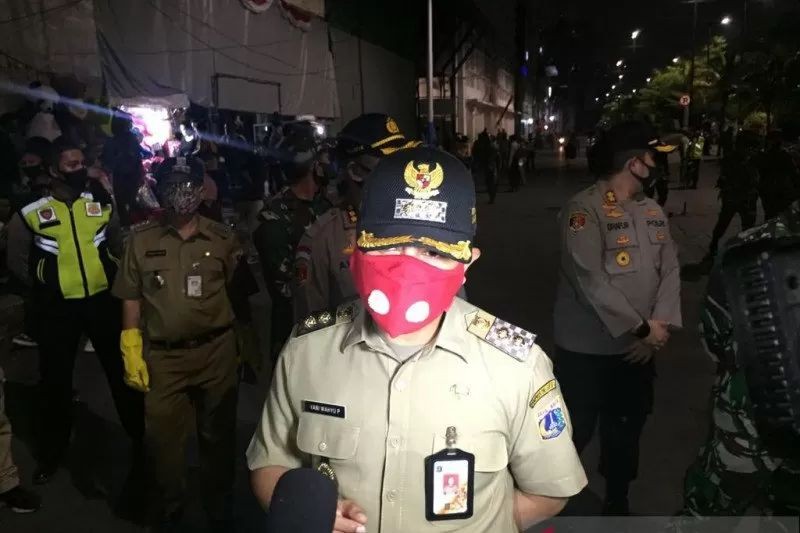 Gandeng RT/RW, Pemkot Jakbar Gelar Ronda Keliling Pakai Masker Selama PSBB