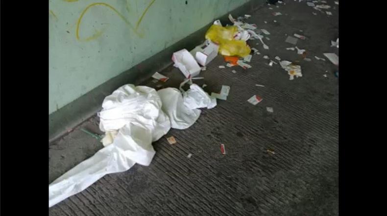 Waduh, Limbah Medis Pascarapid Test Berserakan di Bawah Jembatan Suramadu Surabaya
