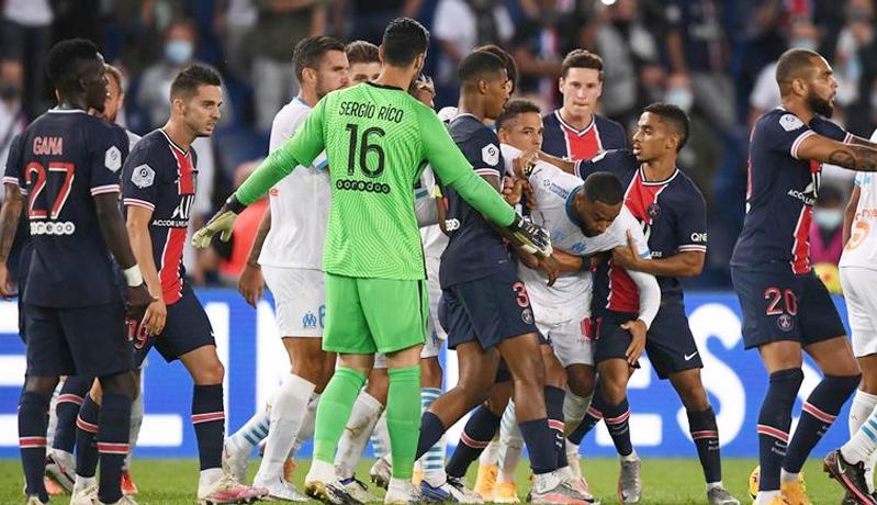 Ricuh Laga PSG Vs Marseille, Thomas Tuchel: Para Pemain Berlebihan
