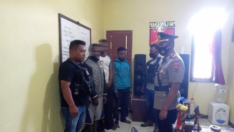 4 Pengeroyok Kasat Intel Polres Jayawijaya Serahkan Diri ke Polisi