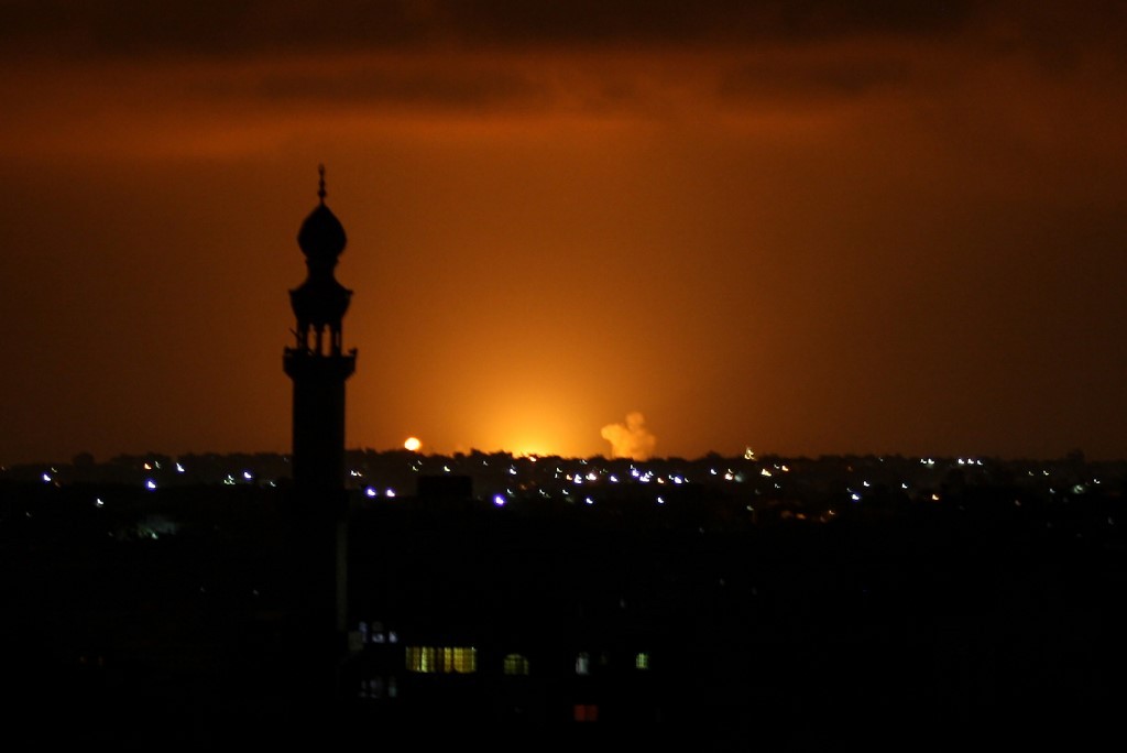 Dihantam Roket saat Berdamai dengan UEA dan Bahrain, Israel Balas Bombardir Gaza