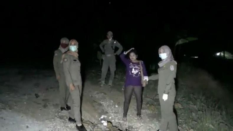 Prostitusi Alam Terbuka di Tuban Digerebek, 2 Nenek-Nenek PSK Diamankan