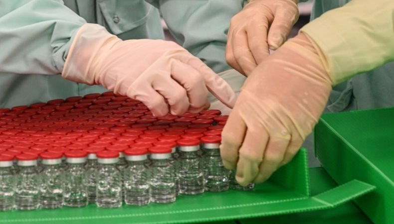Dokter Muda Relawan Uji Coba Vaksin Covid-19 Meninggal Dunia