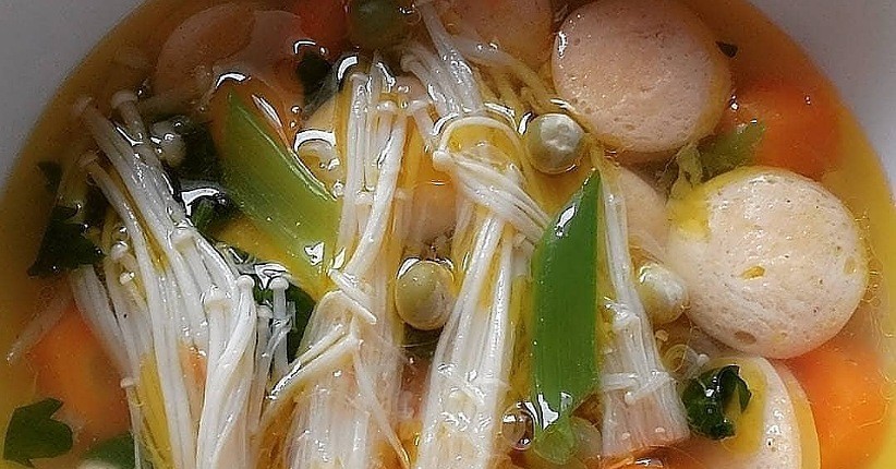 Resep Sehat saat WFH, Praktis dan Enak Bikin Sup Sosis Jamur