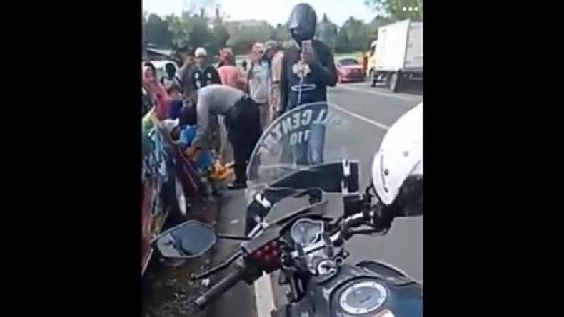 Truk Tabrak 3 Warga saat Akan Masuk Mobil di Wajo, 1 Tewas dan 2 Luka Parah