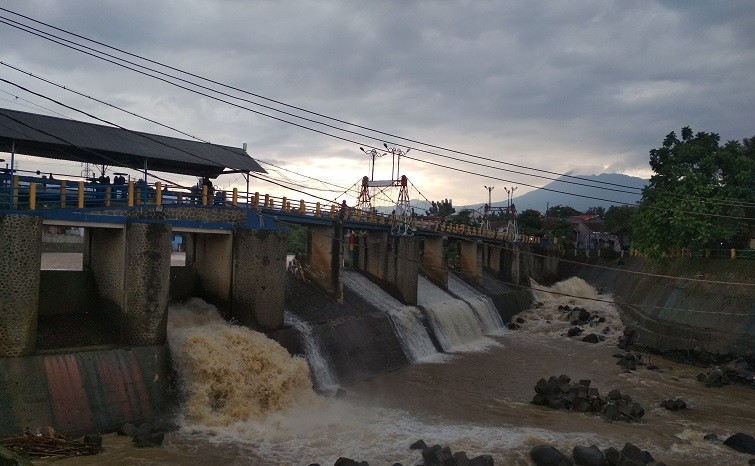 Bogor Diguyur Hujan, Warga di Bantaran Sungai Ciliwung Diminta Waspada