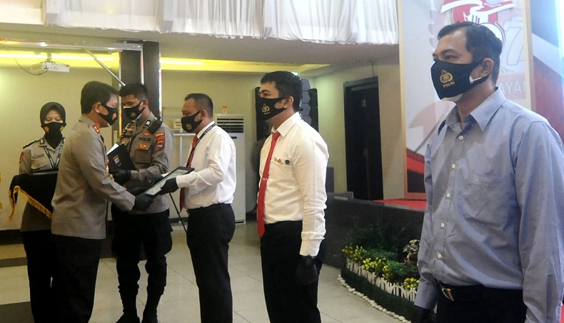 Berhasil Ungkap Sabu 300 Kg, 42 Anggota Dapat Penghargaan dari Kapolda Kalsel