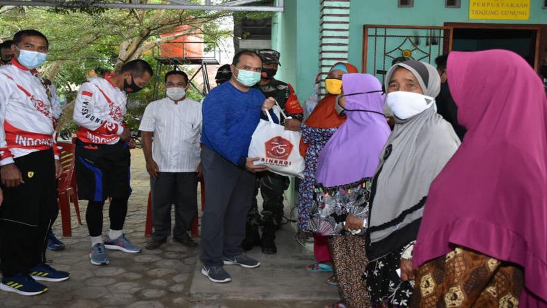 Kayuh Sepeda 28 Km, Forkopimda Babel Gelar Baksos Maknai HUT Ke-75 TNI