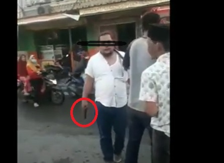 Viral Aksi Koboi Pria di Bekasi Pamer Pistol dan Maki Juru Parkir