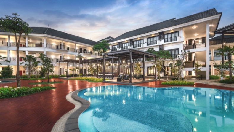 Staycation dengan Panorama Alam Memukau, Ada di Lido Lake Resort