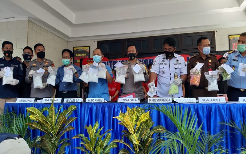 Polda Jateng Musnahkan 8,1 Kg Sabu dan 5.708 Butir Ekstasi
