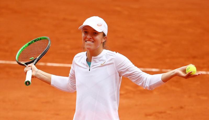 Iga Swiatek, Petenis Muda Polandia Catatkan Rekor di Roland Garros