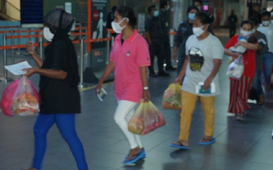 500 TKI Ilegal Dipulangkan dari Malaysia dengan Pesawat