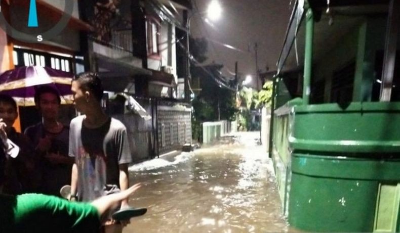 Banjir Terjang Jakarta Timur, Ketinggian Air Capai 2 Meter