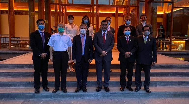 Vaksin Covid-19 di Indonesia Mulai Tersedia November 2020