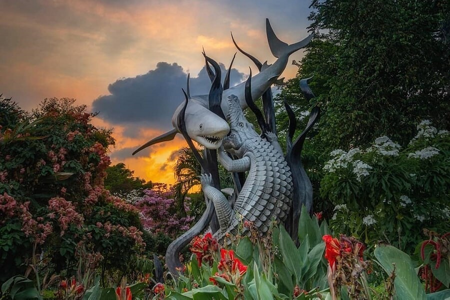 5 Tempat Wisata di Surabaya Terpopuler, Nomor 4 Ada Hutan Bambu di Tengah Kota