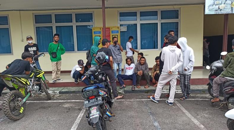 Disuruh Emak Beli Tabung Gas, Siswa SMP di Babel Malah Ikut Demo Omnibus Law