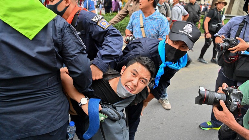 Aktivis Ditangkapi, Partai Oposisi Thailand Ajukan Revisi UU Penghinaan Raja