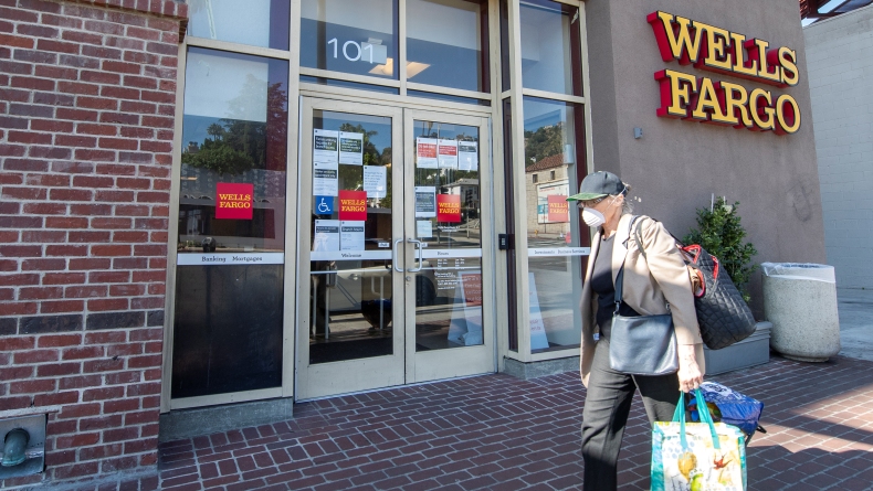 Korupsi Dana Covid-19, 125 Karyawan Bank Wells Fargo Dipecat