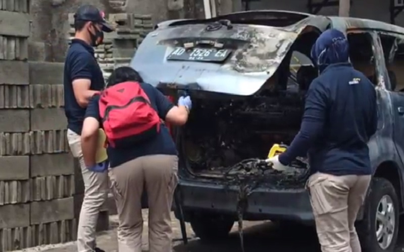 Perempuan Tewas dalam Mobil Sengaja Dibakar untuk Hilangkan Jejak