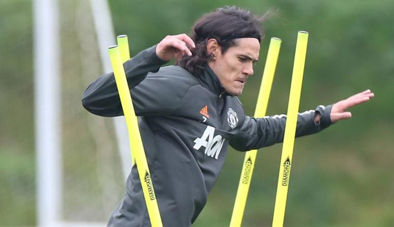 Usai Jadi Pahlawan MU, Edinson Cavani Terancam Dihukum FA