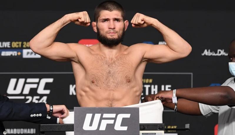 Khabib Nurmagomedov Dianggap Tak Pantas Jadi Pahlawan Rusia