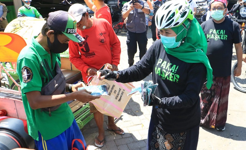 Libur Panjang, Khofifah Minta Masyarakat Waspadai Risiko Penularan Covid-19
