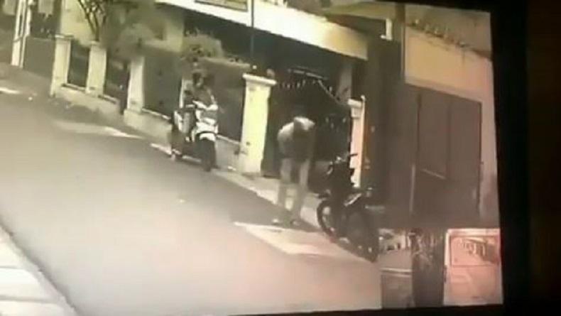 Viral Maling Motor Bersenpi di Cilandak, Polisi Buru Pelaku