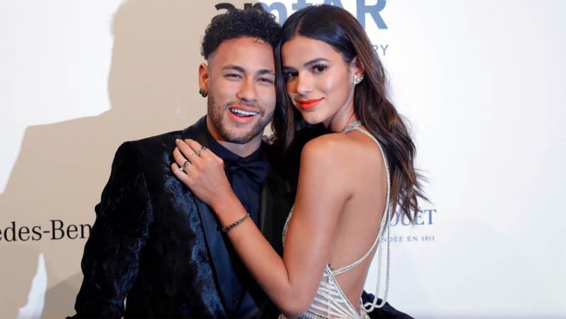 6 Sisi Menarik Bruna Marquezine, Aktris Tajir Mantan Pacar Neymar