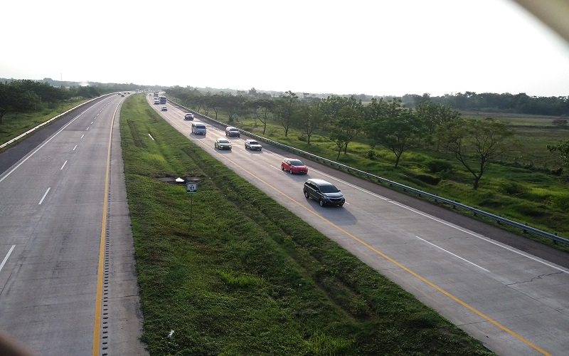 Arus Kendaraan Melintas di Tol Cipali Paling Tinggi pada Rabu