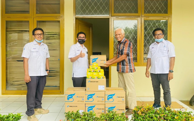 Cegah Covid-19, PJT II Suplai Multivitamin dan APD untuk Pensiunan