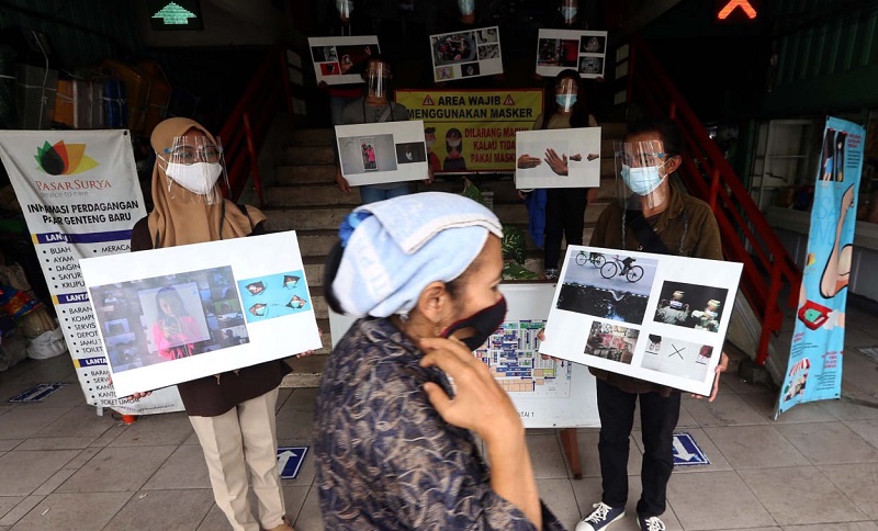 Angkat Tema New Normal, Fotografer Muda Ciphoc Unitomo Pameran Foto Keliling Pasar