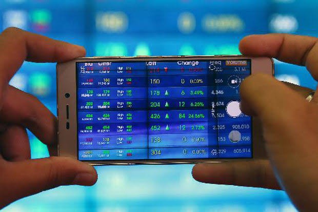 IHSG Dibuka Menguat 0,16 Persen, Saham Sektor Keuangan Banyak Diburu  