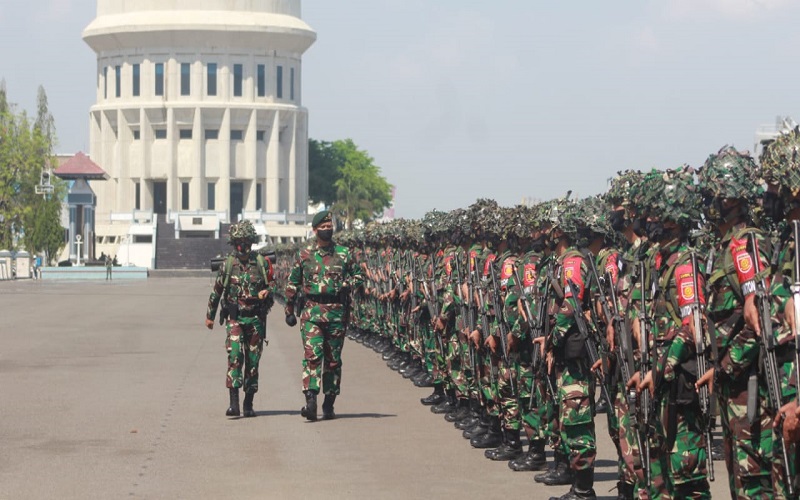 Hadapi Ancaman Asing, Pasukan dan Alutsista TNI Dikirim ke Sumsel