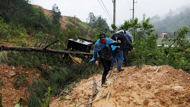 Badai Eta Picu Bencana Alam di Guatemala, Ratusan Orang Tewas