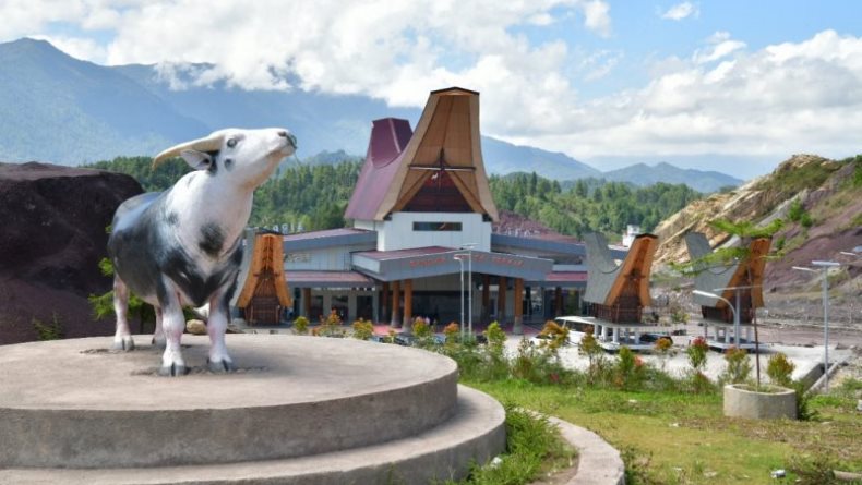 Jokowi Hadiri KTT ASEAN ke-37, Peresmian Bandara Buntu Kunik Toraja Ditunda