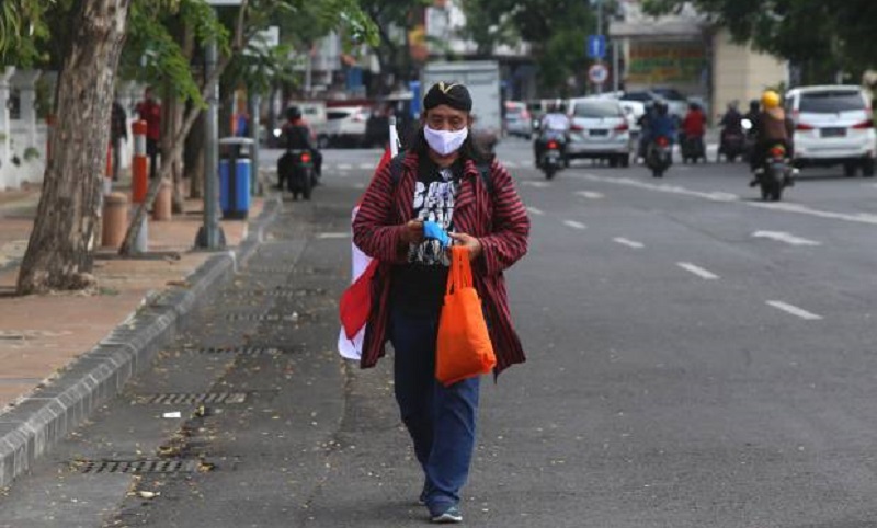 Peringati Hari Pahlawan, Seniman Ini Jalan Kaki Surabaya-Jakarta