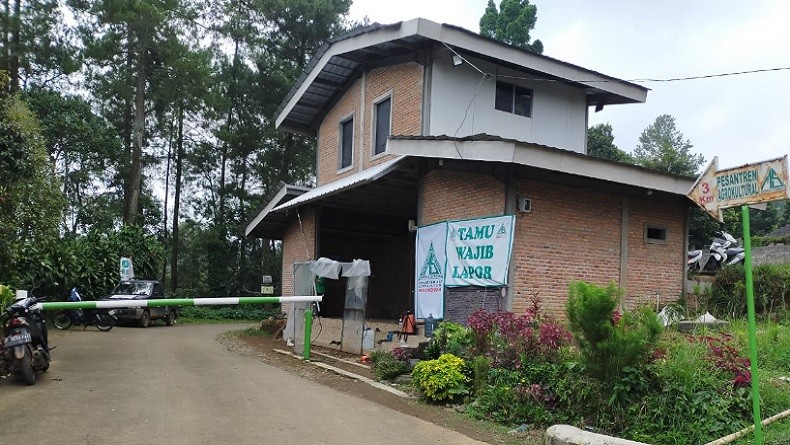 Mendatangi Markaz Syariah Habib Rizieq di Bogor, Tak Sembarang Orang Boleh Masuk