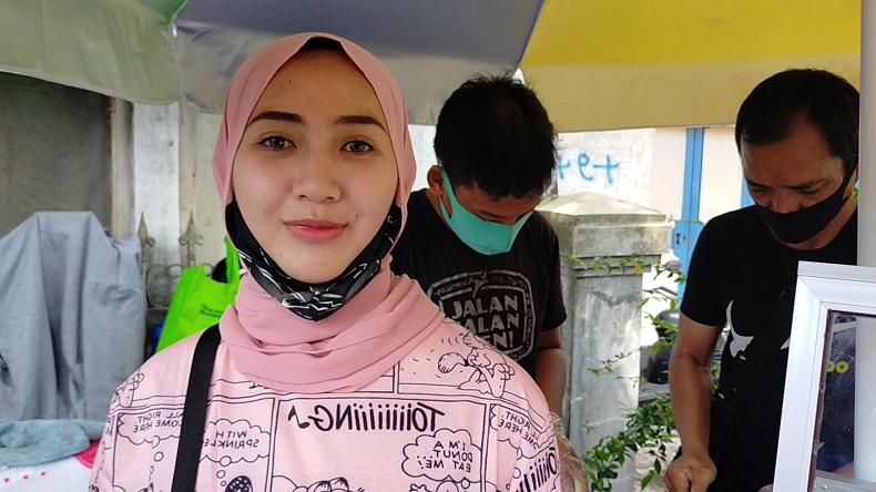 Viral Pedagang Jambu Cantik di Tasikmalaya, Pembeli Sampai Antre karena Penasaran