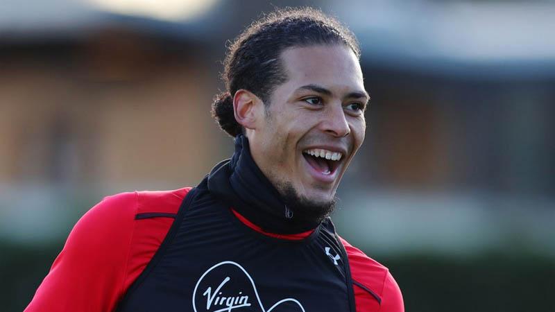 Kejutan, Bek Liverpool Virgil van Dijk Sudah Mulai Latihan Ringan