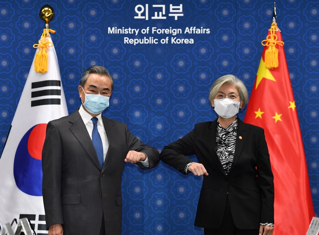 Kunjungi Korea Selatan, Menlu China: Covid Tak Bisa Taklukkan Warga Kita