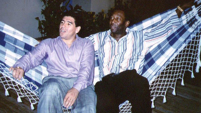 Maradona Meninggal, Pele: Ayo Main Bola Lagi di Langit Suatu Hari Nanti