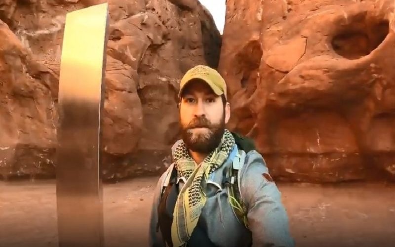 Akhirnya Ada Orang yang Berhasil Temukan Lokasi Obelisk Misterius di Gurun AS