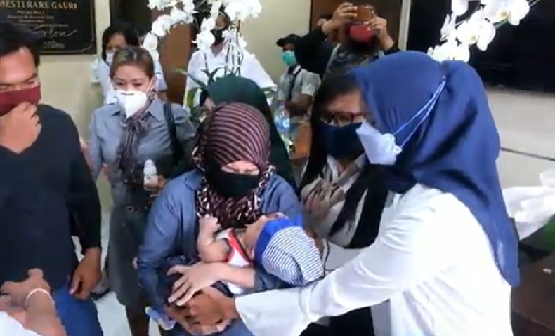 Penuh Haru, Ibu Muda di Denpasar Bertemu dengan Bayi yang Terpisah 3 Bulan